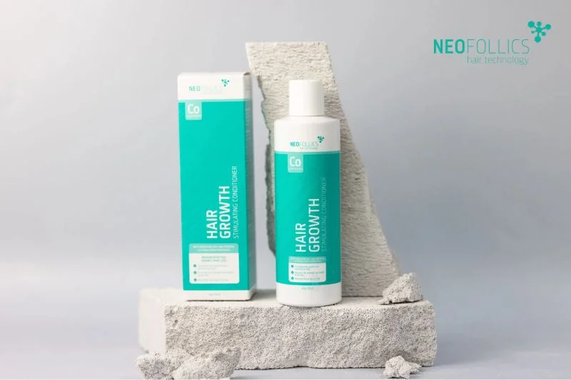 Dầu gội Neofollics cung cấp dưỡng chất và vitamin giúp tăng cường sức khỏe tóc, kích thích mọc tóc và ngăn chặn tình trạng rụng tóc