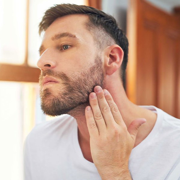 Serum Neofollics có tác dụng kích thích mọc râu tự nhiên, râu mọc đều, dày và nhanh chóng